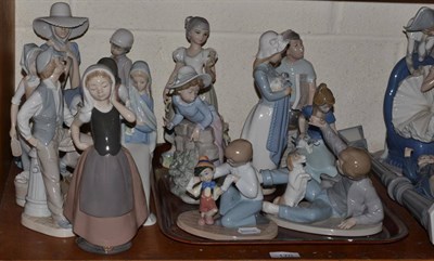 Lot 170 - A collection of Lladro and Nao figures (some a.f.) (16)