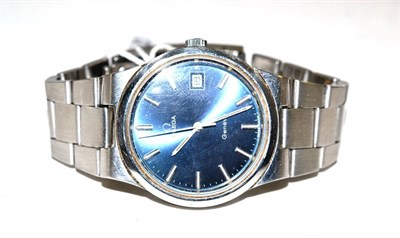 Lot 268 - A stainless steel centre seconds wristwatch, signed Omega