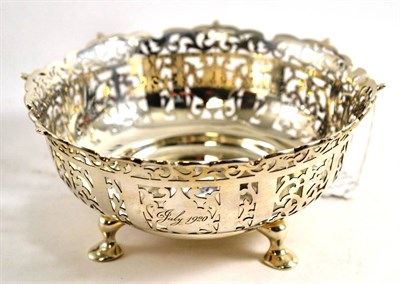 Lot 369 - A Reid & Sons, Newcastle on Tyne, silver footed bowl