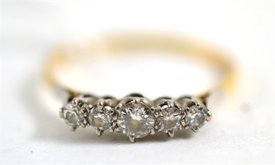 Lot 410 - A diamond five stone ring