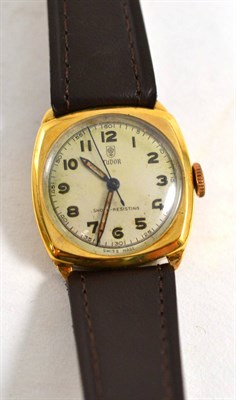 Lot 417 - A 9ct Tudor gent's wristwatch, Arabic dial, shock resistant, a later leather strap