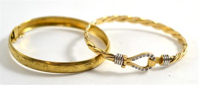 Lot 433 - 9ct gold bangle and another