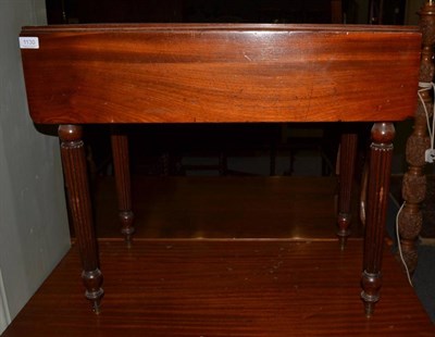 Lot 1130 - Small drop leaf side table with one drawer