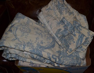 Lot 1168 - A pair of good quality blue toile curtains, lined and interlined, each 95"; drop, 45"; wide; a...