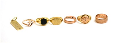 Lot 35 - Four 9ct gold rings, 9ct gold ingot, 18ct gold ring and a ring stamped '585'