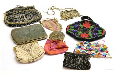 Lot 284 - A collection of ten purses, beaded, chain link and an 'owl' purse