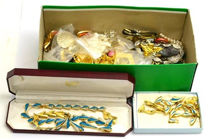 Lot 393 - Assorted costume jewellery, gilt metal belt buckles and clips, quantity of Caine clip on shoe...