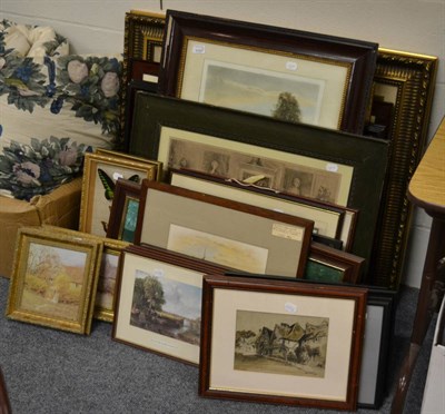 Lot 1157 - A large group of prints, engravings etc (29)