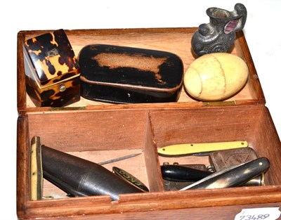 Lot 405 - Collector's items including thimble holder, snuff box, vesta cases, tortoiseshell box, etc