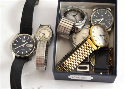 Lot 415 - Five gentleman's wristwatches signed Seiko, Timex, Smiths Everest and two lady's wristwatches