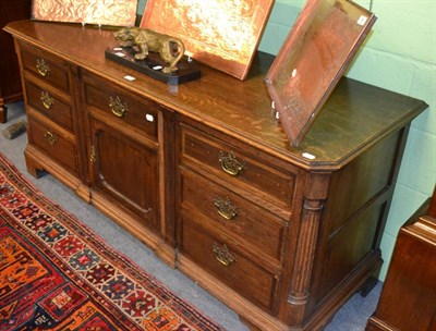 Lot 1339 - An 18th century style oak dresser