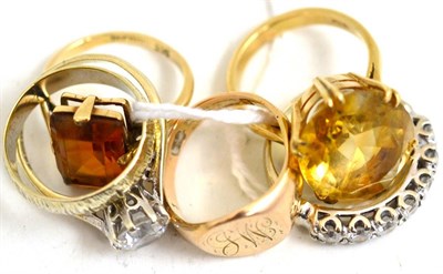 Lot 42 - Six assorted 9ct gold and other rings