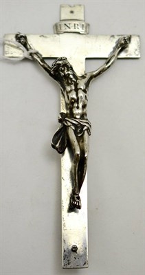 Lot 67 - Silver crucifix (untested)