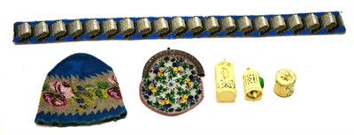 Lot 78 - French beadwork purse with Paris silver mount, circa 1830, unmounted beadwork purse, wave...