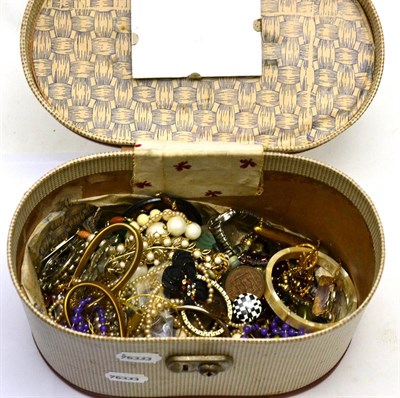 Lot 315 - Oval box containing assorted costume jewellery, wristwatches etc