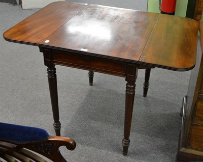 Lot 1236 - A 19th century Gillows Pembroke table, stamped to the drawer