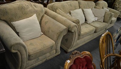 Lot 1259 - Modern upholstered three piece suite