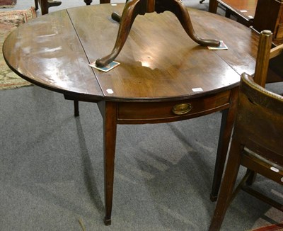 Lot 1268 - Late Victorian mahogany drop leaf table