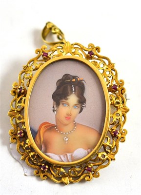 Lot 172 - Miniature depicting a Persian lady in gold frame