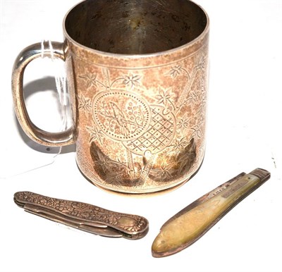 Lot 232 - Silver christening mug and two silver fruit knives