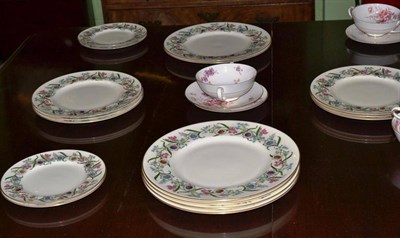 Lot 318 - Royal Worcester Florette pattern part dinner service and a set of Tuscan soup bowls
