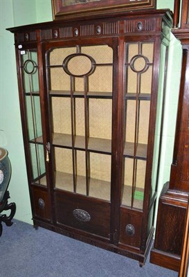 Lot 649 - Edwardian glazed display cabinet