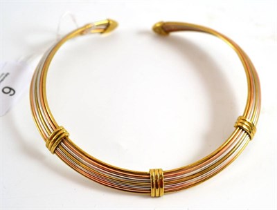Lot 6 - A 9ct three colour gold collar