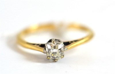 Lot 12 - An old mine cut diamond solitaire ring