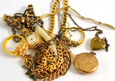 Lot 212 - A 9ct gold lady's wristwatch, assorted 9ct gold chains, etc (some a.f.)