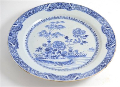 Lot 284 - 18th century Chinese charger