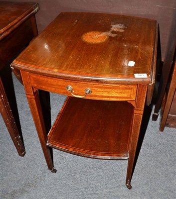 Lot 561 - Inlaid Edwardian drop leaf oval table