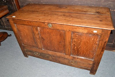 Lot 643 - An 18th century joined oak chest with hinged lid