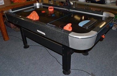 Lot 700 - An air hockey table (in working condition)