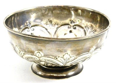 Lot 50 - Silver pedestal bowl, London 1916