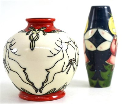 Lot 197 - A modern Moorcroft Reindeer Celebration pattern 41/4 vase, designed by Anji Davenport,...