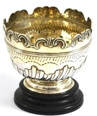 Lot 333 - Silver pedestal bowl