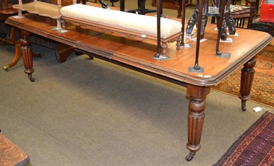 Lot 1251 - Victorian wind-out table and two leaves