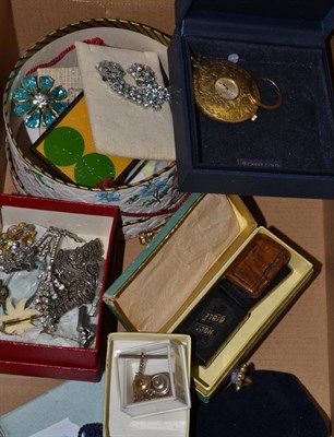 Lot 173 - A quantity of assorted paste and marcasite jewellery