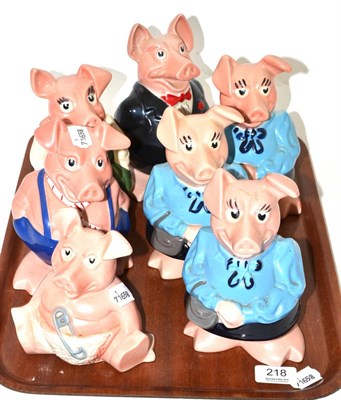 Lot 218 - A set of five Natwest pigs and two others (7)