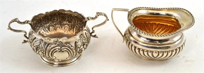 Lot 260 - A silver cream jug and sugar basin