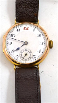 Lot 303 - A 9ct gold wristwatch