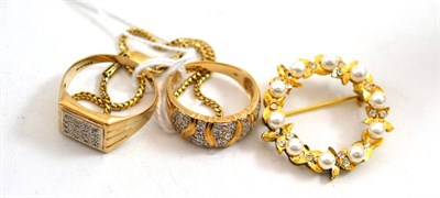 Lot 315 - Two 9ct gold rings, small chain with clasp stamped '375' and costume brooch