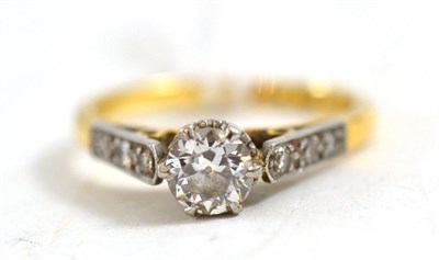 Lot 347 - A single stone diamond ring