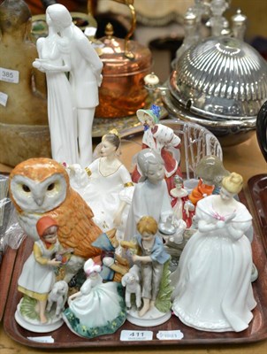 Lot 411 - Royal Doulton figures, Matts Jonasson swan paperweight, Nao and Lladro figures