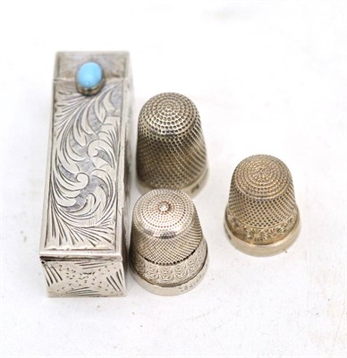 Lot 574 - A lipstick holder with mirror stamped '0800' and three silver thimbles, one stamped 'Sterling...