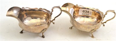 Lot 634 - A pair of silver sauce boats