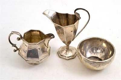 Lot 735 - Two silver jugs and a sugar bowl