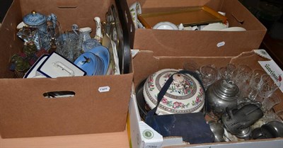 Lot 1066 - Quantity of household crockery, glass, metalwares etc (in three boxes)