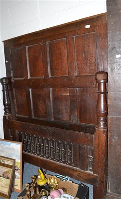 Lot 1200 - 17th century oak bed