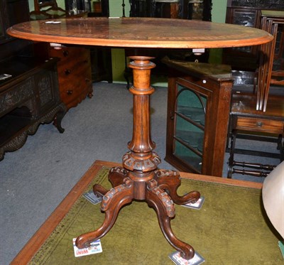 Lot 1427 - Victorian inlaid walnut occasional table